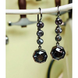 spinel-drop-earrings