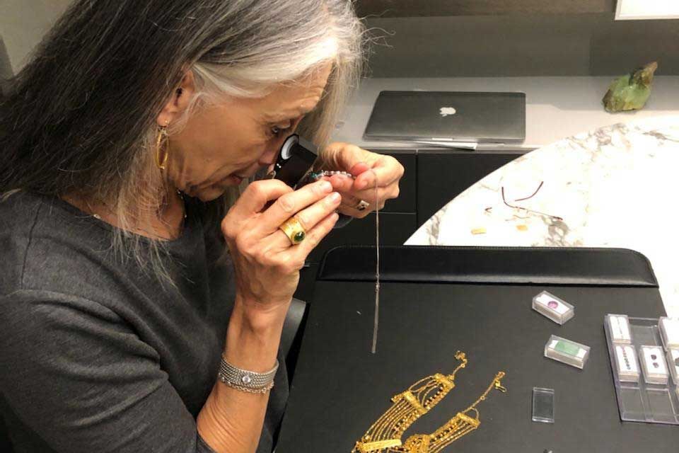 Diana Widman Doing an Appraisal